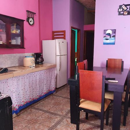 Departamento Familiar En Santa Cruz Apartment Puerto Ayora  Exterior photo